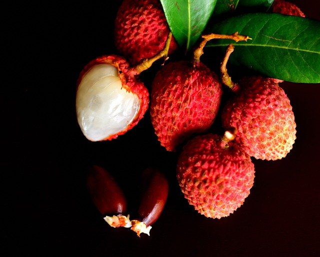 Lychee Health Benefits, Culinary Delights and Propagation