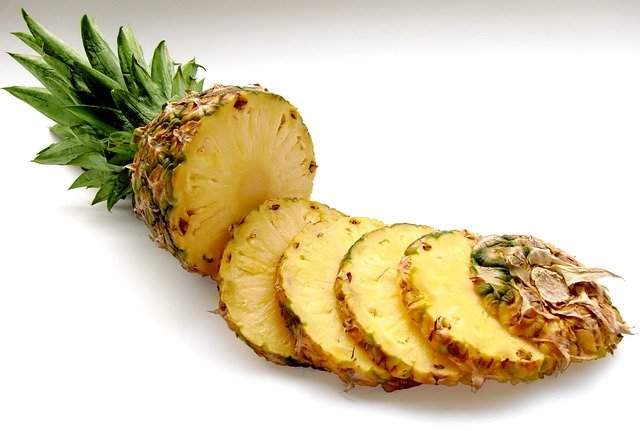 Pineapple Health Benefits : A Tropical Treasure